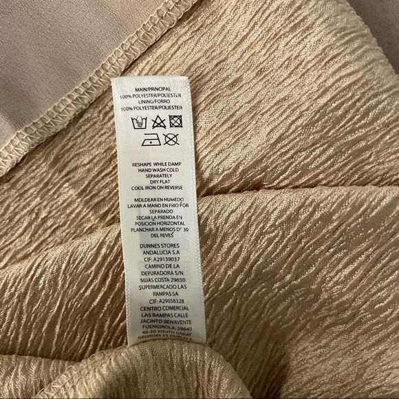 NWOT Dunnes Gold Nude Wavy Textured Sleeveless Tank Top - Picture 10 of 12